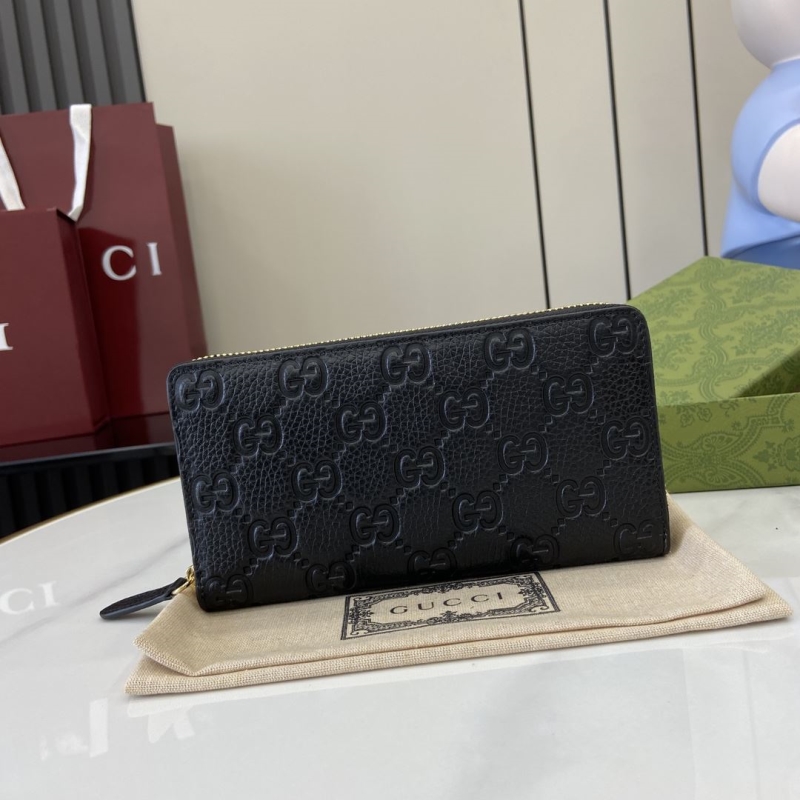 G*u*i wallets & purse